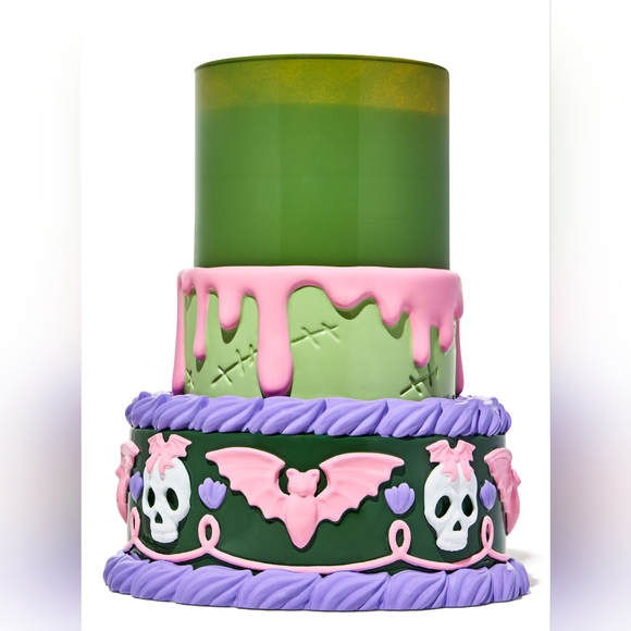 Bath & Body Works Halloween Cake Pedestal 3-Wick Candle Holder Pastel Color - Picture 1 of 4